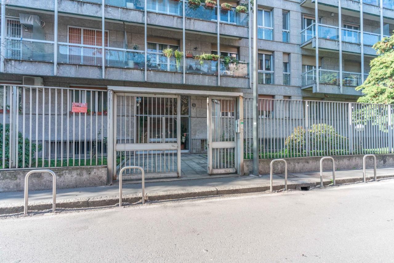 Zona Navigli - Smart House Con Tv 50 E Fast Wifi Apartment มิลาน ภายนอก รูปภาพ